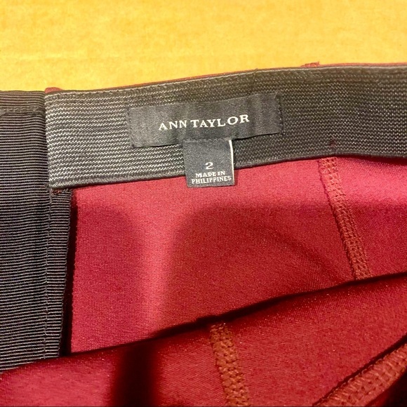 Ann Taylor Maroon Stretch Pencil Skirt 💜 - Picture 4 of 8